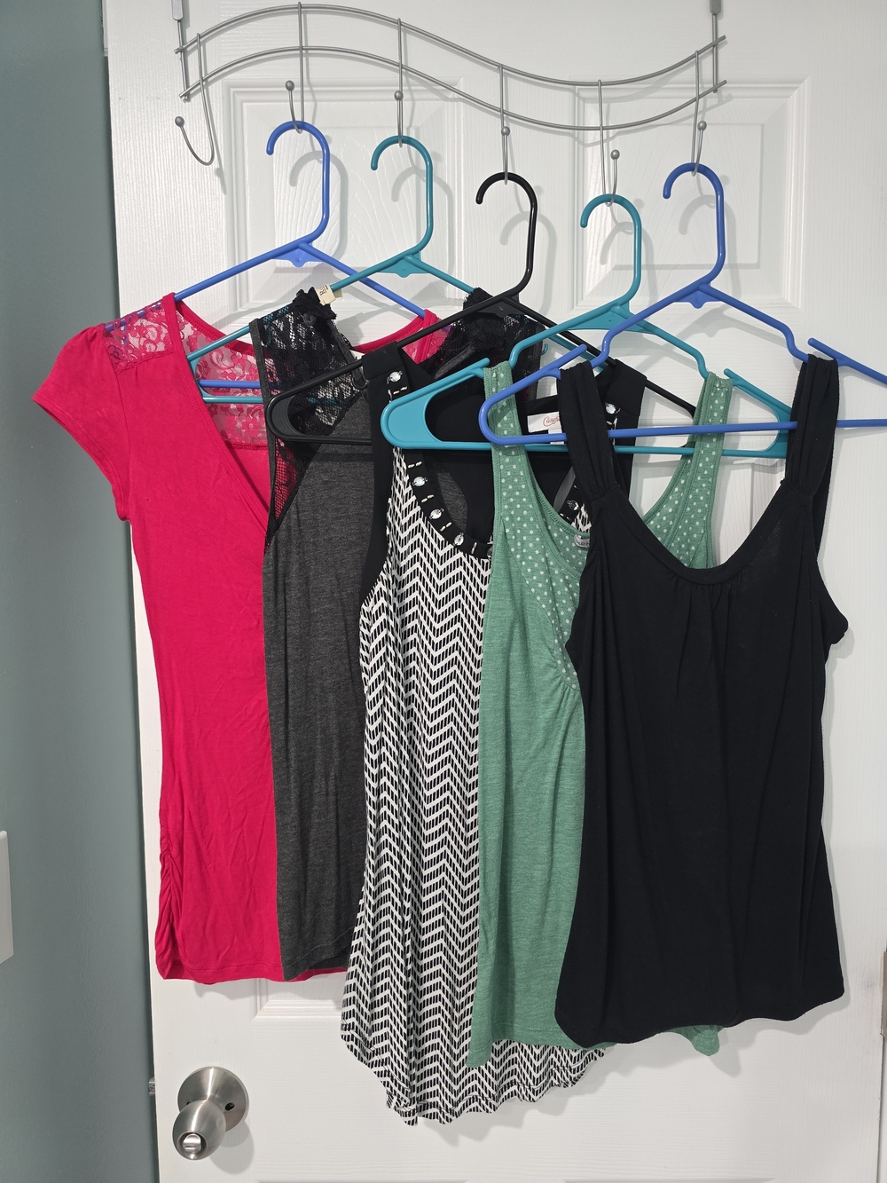Candie's And Old Navy Mixed Tank & Tee Set in Black Pink Gray Green And Pattern